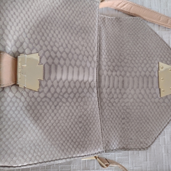 Henri Bendel Croc Embossed Leather Short Crossbody/Shoulder Purse - Picture 8 of 15